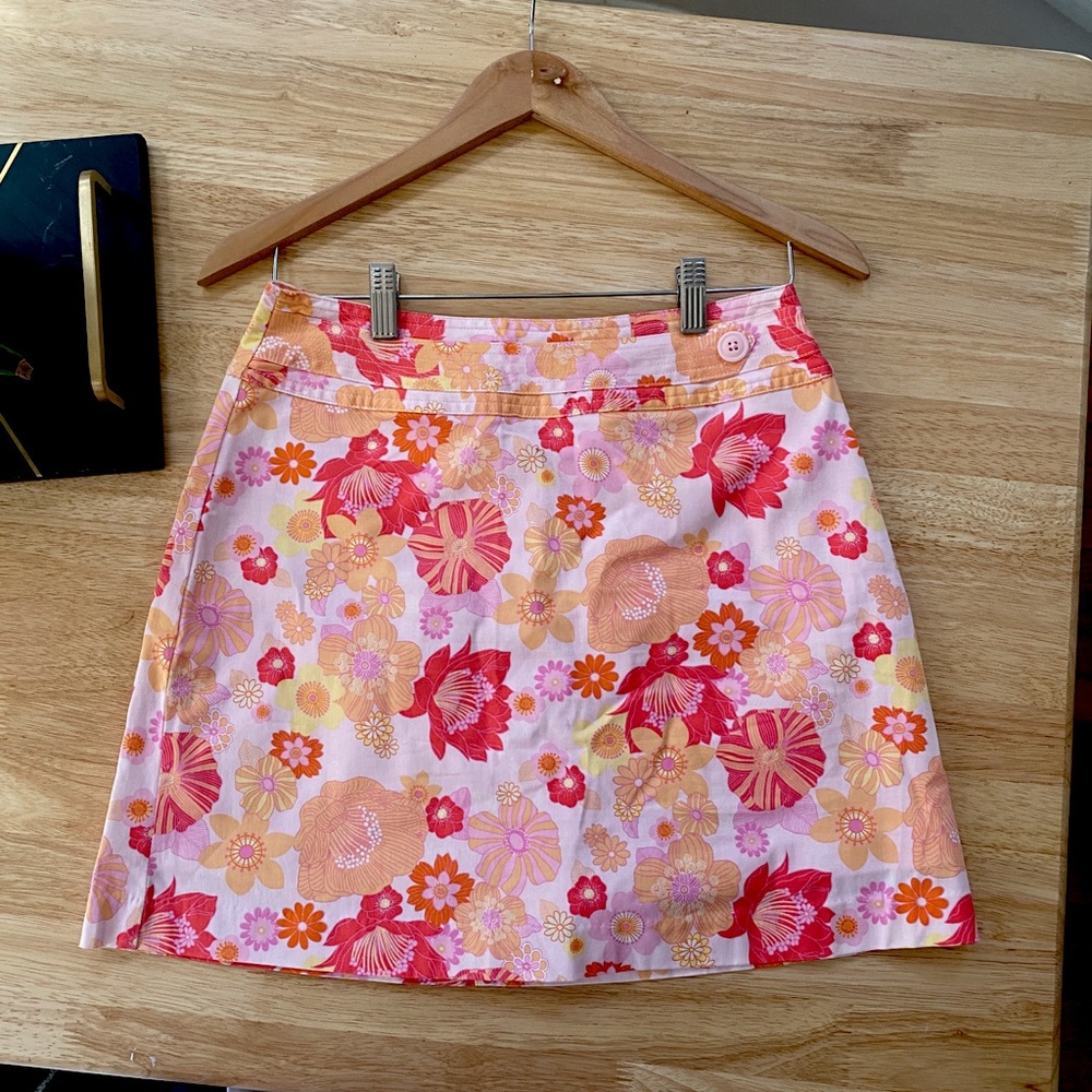 St. John’s Bay floral print short size 6
